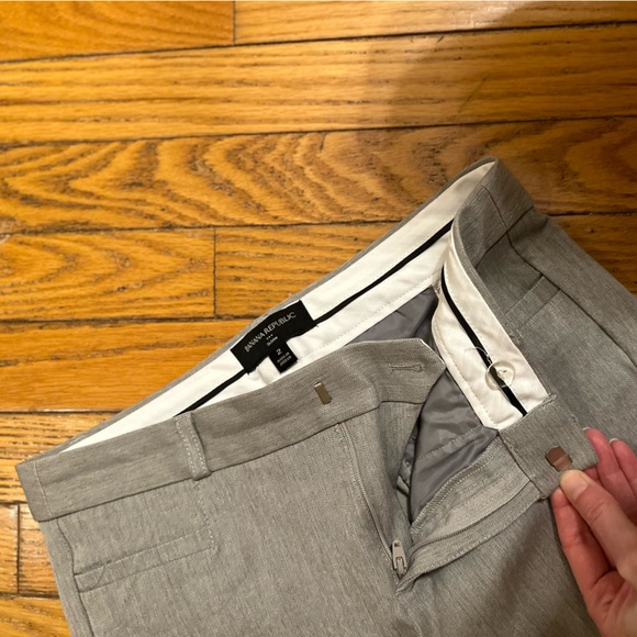 NEW Banana Republic Sloan Suit Pant (Grey; Size 2). - Picture 10 of 12
